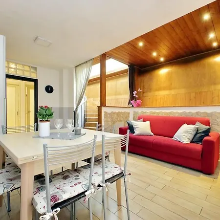 Vatican Spacious With Terrace 度假居 *