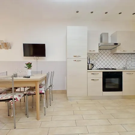 Vatican Spacious With Terrace